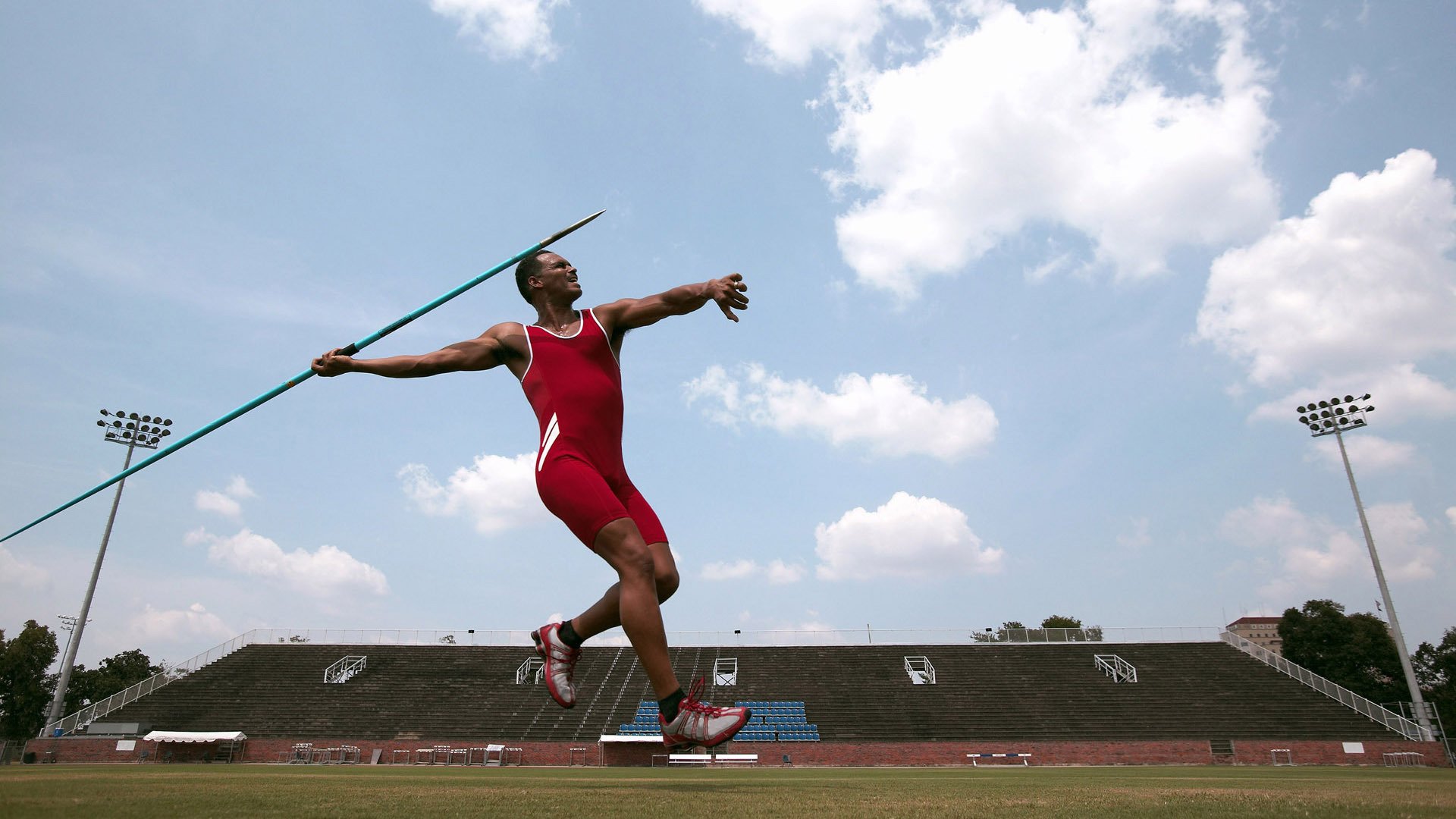 _各国选手竞技状态对比分析：谁会笑到最后？_，什么叫竞技选手